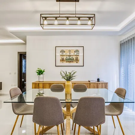 Apartment A Beautiful Just Off The Promenade By 360 Estates Sliema
