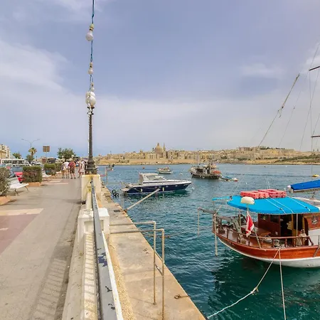 Apartment A Beautiful Just Off The Promenade By 360 Estates Sliema