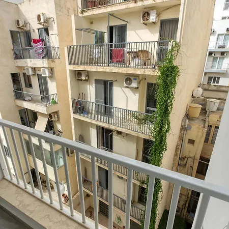 A Beautiful Just Off The Promenade By 360 Estates * Sliema