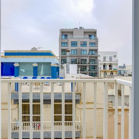 Apartment A Beautiful Just Off The Promenade By 360 Estates