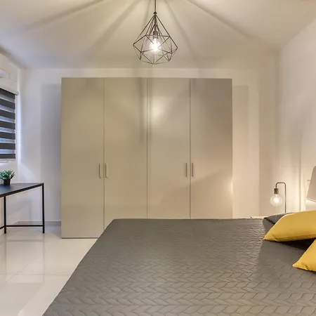 A Beautiful Just Off The Promenade By 360 Estates Apartment Sliema