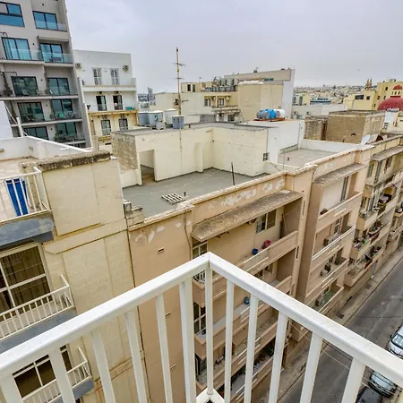 Daire A Beautiful Just Off The Promenade By 360 Estates